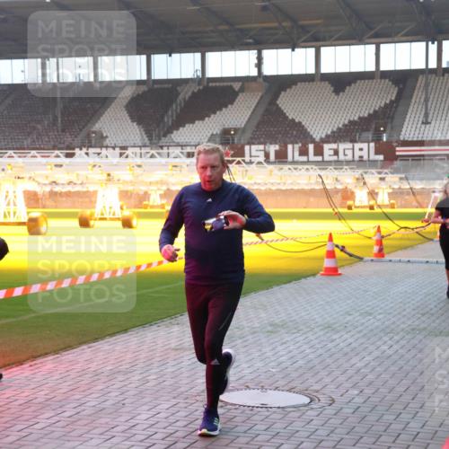 07.12.2025 - St. Pauli X-Mass-Run No. 15 Luisa Fischer http://msf.ph/oto/9375966 07.12.2025 09:55:31 Ziel 1101, 1101, 1113, 1649, 1655, 1722, 2703, 4087, 4088 meine-sportfotos.de