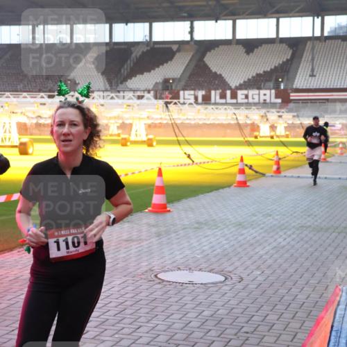 07.12.2025 - St. Pauli X-Mass-Run No. 15 Luisa Fischer http://msf.ph/oto/9375988 07.12.2025 09:55:35 Ziel 1101, 1101, 1113, 1649, 1655, 1722, 2703, 4087, 4088 meine-sportfotos.de