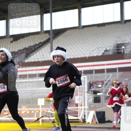 07.12.2025 - St. Pauli X-Mass-Run No. 15 Patografie http://msf.ph/oto/9375990 07.12.2025 10:04:57 Ziel 202, 210, 292, 699, 1217, 1973, 1991, 2168, 2249, 2856, 2866, 3307, 3311 meine-sportfotos.de