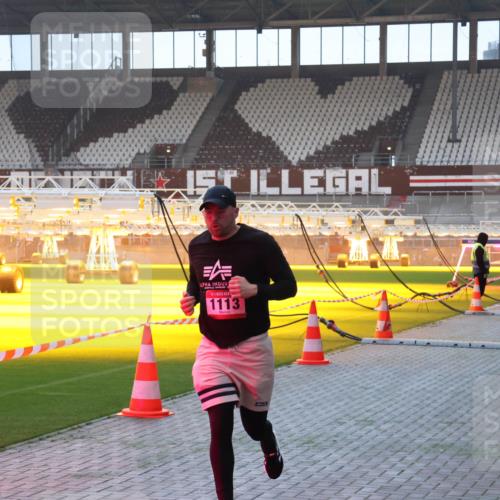 07.12.2025 - St. Pauli X-Mass-Run No. 15 Luisa Fischer http://msf.ph/oto/9376010 07.12.2025 09:55:38 Ziel 1113, 1101, 1113, 1649, 1655, 1722, 4087, 4088 meine-sportfotos.de