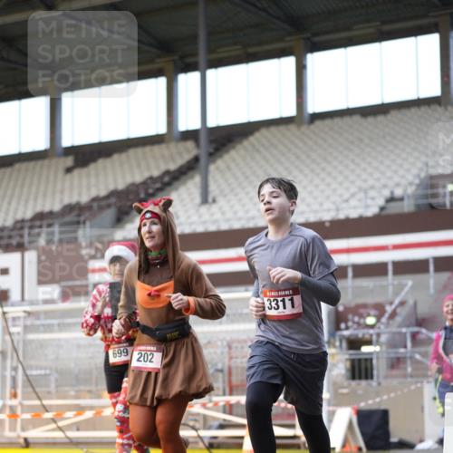 07.12.2025 - St. Pauli X-Mass-Run No. 15 Patografie http://msf.ph/oto/9376033 07.12.2025 10:05:00 Ziel 202, 210, 292, 699, 1973, 1991, 2168, 2249, 2856, 2866, 3307, 3311 meine-sportfotos.de