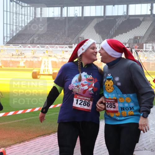 07.12.2025 - St. Pauli X-Mass-Run No. 15 Luisa Fischer http://msf.ph/oto/9376037 07.12.2025 11:07:07 Ziel 6, 15, 5, 15, 1286, 15, 285, 359, 200, 204, 359, 382, 414, 474, 486, 565, 595, 1285, 1286, 1403, 1440, 1442, 1462, 1469, 1556, 1564, 1634, 1666, 1708, 1751, 4582, 4588 meine-sportfotos.de