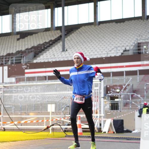 07.12.2025 - St. Pauli X-Mass-Run No. 15 Patografie http://msf.ph/oto/9376087 07.12.2025 10:05:09 Ziel 114, 202, 210, 292, 699, 1481, 1761, 2856, 2866, 3186, 3307, 3311 meine-sportfotos.de