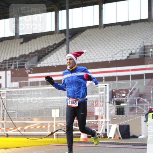 07.12.2025 - St. Pauli X-Mass-Run No. 15 Patografie http://msf.ph/oto/9376096 07.12.2025 10:05:09 Ziel 114, 202, 210, 292, 699, 1481, 1761, 2856, 2866, 3186, 3307, 3311 meine-sportfotos.de