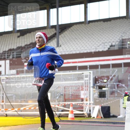 07.12.2025 - St. Pauli X-Mass-Run No. 15 Patografie http://msf.ph/oto/9376107 07.12.2025 10:05:09 Ziel 114, 202, 210, 292, 699, 1481, 1761, 2856, 2866, 3186, 3307, 3311 meine-sportfotos.de