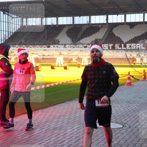 07.12.2025 - St. Pauli X-Mass-Run No. 15 Luisa Fischer http://msf.ph/oto/9376154 07.12.2025 09:56:43 Ziel 1744, 15, 3255, 312, 1483, 1530, 3255 meine-sportfotos.de