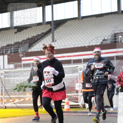 07.12.2025 - St. Pauli X-Mass-Run No. 15 Patografie http://msf.ph/oto/9376199 07.12.2025 10:05:17 Ziel 114, 543, 668, 950, 1121, 1316, 1374, 1481, 1661, 1761, 3186, 3386, 4036, 4556, 4558 meine-sportfotos.de