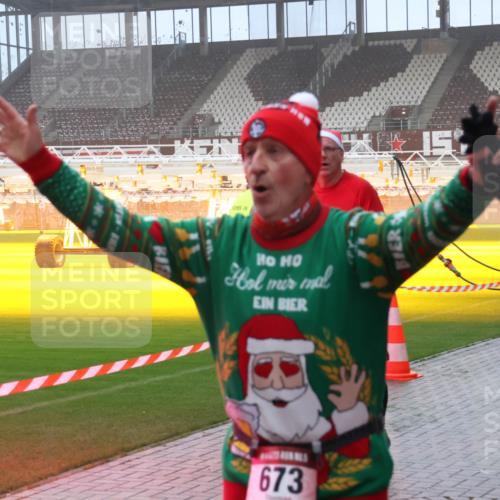 07.12.2025 - St. Pauli X-Mass-Run No. 15 Luisa Fischer http://msf.ph/oto/9376272 07.12.2025 11:07:56 Ziel 673, 688, 77, 271, 273, 281, 315, 332, 342, 344, 377, 389, 397, 476, 490, 591, 596, 603, 621, 622, 623, 673, 688, 781, 1202, 1206, 1233, 1235, 1439, 1441, 1509, 1585, 1587, 1812, 1824, 1861, 1862, 1866, 1910, 2403, 2693, 5008 meine-sportfotos.de