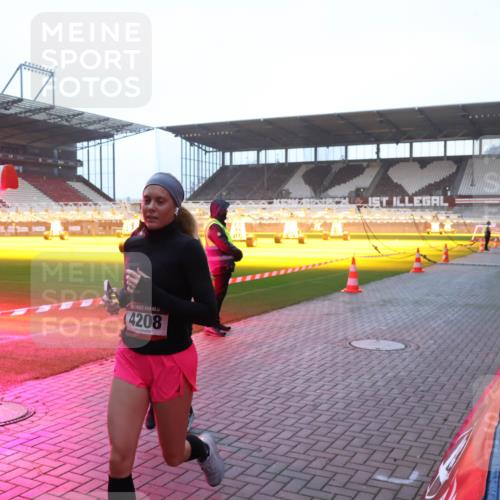 07.12.2025 - St. Pauli X-Mass-Run No. 15 Luisa Fischer http://msf.ph/oto/9376277 07.12.2025 09:57:12 Ziel 4208, 198, 497, 662, 1116, 1165, 2861, 3255, 4208, 4209 meine-sportfotos.de