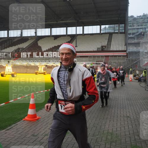 07.12.2025 - St. Pauli X-Mass-Run No. 15 Fabian Wolf http://msf.ph/oto/9376278 07.12.2025 10:05:22 Ziel 114, 543, 668, 950, 1121, 1316, 1374, 1481, 1661, 1761, 3186, 3386, 4036, 4556, 4558 meine-sportfotos.de