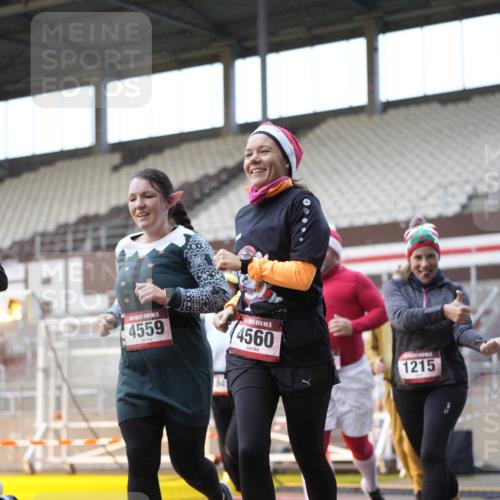 07.12.2025 - St. Pauli X-Mass-Run No. 15 Patografie http://msf.ph/oto/9376305 07.12.2025 10:05:33 Ziel 123, 363, 385, 512, 668, 945, 950, 1215, 1222, 1316, 1374, 3231, 4552, 4555, 4556, 4558, 4559, 4560 meine-sportfotos.de