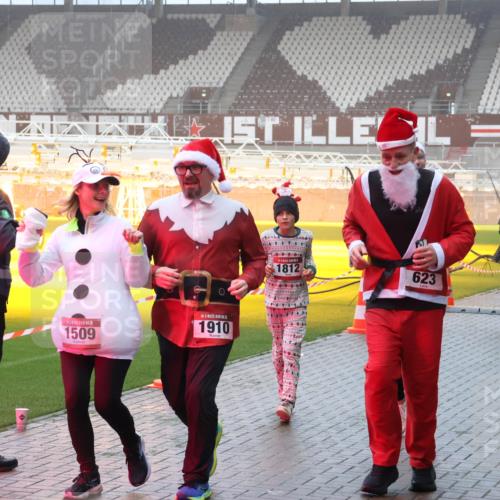 07.12.2025 - St. Pauli X-Mass-Run No. 15 Luisa Fischer http://msf.ph/oto/9376324 07.12.2025 11:08:10 Ziel 15, 1509, 1910, 1812, 623, 271, 15, 77, 271, 273, 286, 293, 315, 332, 342, 344, 377, 389, 397, 476, 490, 591, 603, 621, 622, 623, 653, 673, 772, 774, 781, 1107, 1123, 1129, 1202, 1206, 1226, 1230, 1233, 1235, 1249, 1342, 1355, 1378, 1381, 1382, 1383, 1439, 1441, 1460, 1509, 1520, 1525, 1809, 1810, 1812, 1824, 1866, 1910, 2403, 2693, 4798, 4815, 5008 meine-sportfotos.de