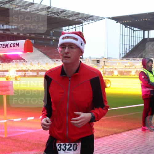 07.12.2025 - St. Pauli X-Mass-Run No. 15 Luisa Fischer http://msf.ph/oto/9376349 07.12.2025 09:57:34 Ziel 49, 3320, 198, 497, 632, 662, 1116, 1165, 2861, 3320, 4032, 4208, 4209 meine-sportfotos.de