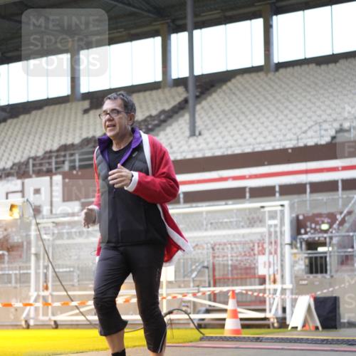 07.12.2025 - St. Pauli X-Mass-Run No. 15 Patografie http://msf.ph/oto/9376352 07.12.2025 10:05:35 Ziel 54, 123, 363, 385, 512, 945, 1215, 1222, 3231, 4552, 4555, 4556, 4558, 4559, 4560 meine-sportfotos.de