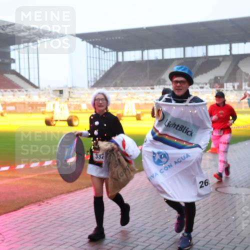 07.12.2025 - St. Pauli X-Mass-Run No. 15 Luisa Fischer http://msf.ph/oto/9376439 07.12.2025 11:08:28 Ziel 3, 3712, 5, 332, 26, 77, 100, 271, 273, 286, 293, 315, 332, 377, 389, 396, 397, 446, 623, 629, 635, 653, 758, 772, 774, 1078, 1107, 1123, 1129, 1170, 1226, 1230, 1235, 1249, 1342, 1355, 1378, 1381, 1382, 1383, 1439, 1441, 1460, 1509, 1520, 1525, 1559, 1560, 1596, 1706, 1809, 1810, 1812, 1824, 1866, 1910, 2693, 4798, 4815 meine-sportfotos.de