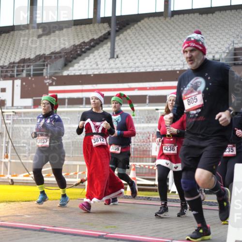 07.12.2025 - St. Pauli X-Mass-Run No. 15 Patografie http://msf.ph/oto/9376484 07.12.2025 10:05:54 Ziel 2, 3, 54, 180, 424, 468, 676, 805, 834, 1788, 1789, 1791, 2756, 2757, 3093, 3172, 3812, 3814, 3857, 3859, 3877, 4194, 4195, 4235, 4236, 4237, 4251 meine-sportfotos.de