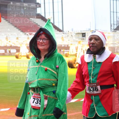 07.12.2025 - St. Pauli X-Mass-Run No. 15 Luisa Fischer http://msf.ph/oto/9376565 07.12.2025 10:23:36 Ziel 739, 15, 1636, 794, 1996, 2123, 2304, 2508, 2511, 2638, 3052, 3078, 3079, 3780, 4005, 4141, 4145, 4287, 4407, 4411, 4419, 4458, 4509, 4539, 4549 meine-sportfotos.de