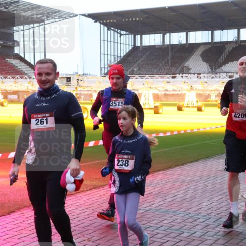 07.12.2025 - St. Pauli X-Mass-Run No. 15 Luisa Fischer http://msf.ph/oto/9376569 07.12.2025 09:58:42 Ziel 5, 261, 3515, 4206, 15, 238, 238, 261, 441, 483, 532, 1173, 1603, 1633, 1774, 2205, 3405, 3515, 4031, 4206 meine-sportfotos.de
