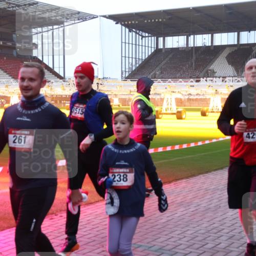 07.12.2025 - St. Pauli X-Mass-Run No. 15 Luisa Fischer http://msf.ph/oto/9376572 07.12.2025 09:58:42 Ziel 3515, 261, 238, 4206, 238, 261, 441, 483, 532, 1173, 1603, 1633, 1774, 2205, 3405, 3515, 4031, 4206 meine-sportfotos.de