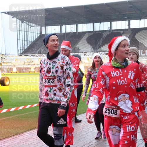 07.12.2025 - St. Pauli X-Mass-Run No. 15 Luisa Fischer http://msf.ph/oto/9376631 07.12.2025 10:23:46 Ziel 191, 15, 3052, 2638, 15, 2508, 10, 638, 1996, 2123, 2304, 2508, 2511, 2638, 3052, 3078, 3079, 3539, 3644, 3649, 3887, 3890, 4005, 4141, 4145, 4458, 4549 meine-sportfotos.de
