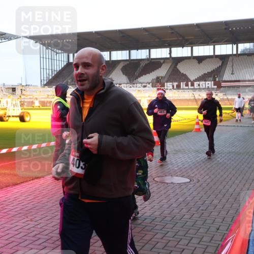 07.12.2025 - St. Pauli X-Mass-Run No. 15 Luisa Fischer http://msf.ph/oto/9376634 07.12.2025 09:58:53 Ziel 403, 483, 1603, 238, 261, 483, 532, 1003, 1115, 1173, 1528, 1542, 1603, 1633, 1774, 1782, 1785, 2205, 2392, 3308, 3405, 3515, 4031, 4206 meine-sportfotos.de