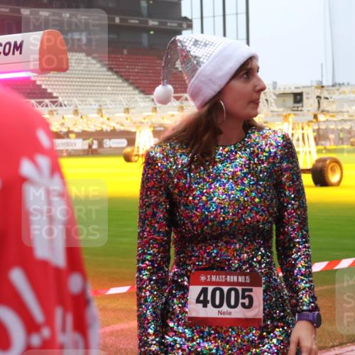 07.12.2025 - St. Pauli X-Mass-Run No. 15 Luisa Fischer http://msf.ph/oto/9376662 07.12.2025 10:23:51 Ziel 15, 4005, 638, 1104, 1996, 2123, 2304, 2508, 2511, 2638, 3052, 3078, 3079, 3539, 3644, 3649, 3887, 3890, 4005, 4141, 4145, 4458, 4549 meine-sportfotos.de