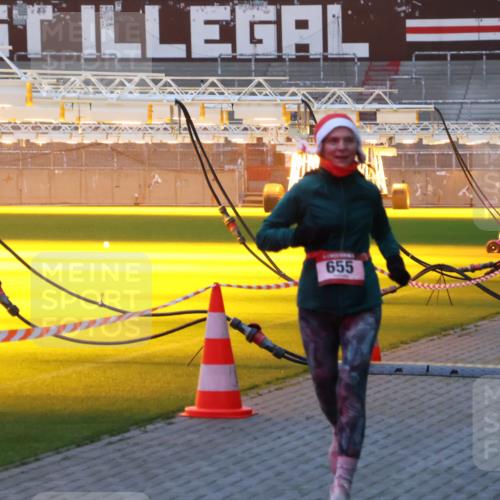 07.12.2025 - St. Pauli X-Mass-Run No. 15 Luisa Fischer http://msf.ph/oto/9376726 07.12.2025 09:59:09 Ziel 655, 238, 261, 483, 532, 655, 1003, 1115, 1173, 1528, 1542, 1603, 1633, 1774, 1782, 1785, 2205, 2392, 3147, 3308, 3515, 4031, 4206 meine-sportfotos.de