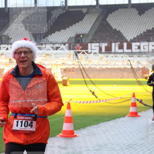 07.12.2025 - St. Pauli X-Mass-Run No. 15 Luisa Fischer http://msf.ph/oto/9376741 07.12.2025 10:24:08 Ziel 15, 1104, 638, 711, 1104, 2603, 2634, 3539, 3644, 3649, 3887, 3890, 3968, 4005, 4043, 4139, 4141, 4144, 4145, 4203, 4377, 4378, 4458, 4479, 4549, 4765 meine-sportfotos.de