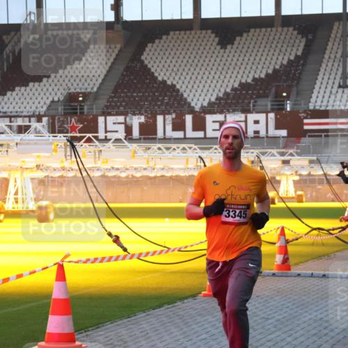 07.12.2025 - St. Pauli X-Mass-Run No. 15 Luisa Fischer http://msf.ph/oto/9376795 07.12.2025 09:59:22 Ziel 3345, 483, 532, 655, 939, 1003, 1115, 1120, 1528, 1542, 1603, 1782, 1785, 2392, 2529, 3147, 3308, 3345, 4031 meine-sportfotos.de