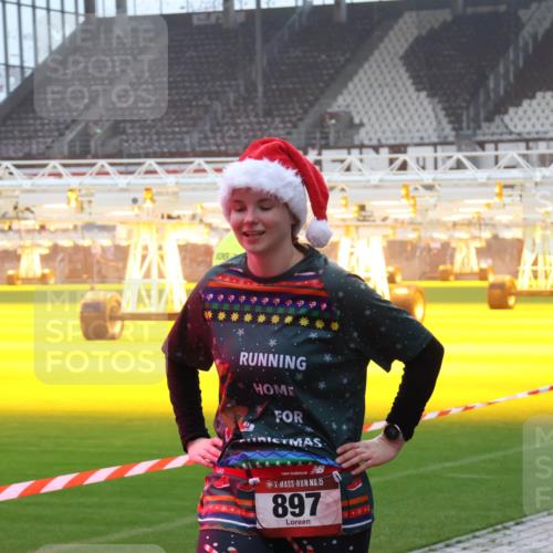 07.12.2025 - St. Pauli X-Mass-Run No. 15 Luisa Fischer http://msf.ph/oto/9376900 07.12.2025 10:24:41 Ziel 15, 897, 711, 712, 897, 1986, 2071, 2603, 2634, 3968, 4040, 4122, 4139, 4140, 4144, 4203, 4377, 4378, 4479, 4689, 4692, 4694, 4765, 4766, 4780 meine-sportfotos.de