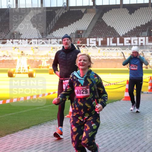 07.12.2025 - St. Pauli X-Mass-Run No. 15 Luisa Fischer http://msf.ph/oto/9376915 07.12.2025 09:59:51 Ziel 15, 4029, 2529, 488, 2204, 488, 910, 911, 939, 961, 1120, 1763, 2204, 2207, 2529, 2657, 3147, 3345, 3513, 4029, 4051, 4052, 4465 meine-sportfotos.de