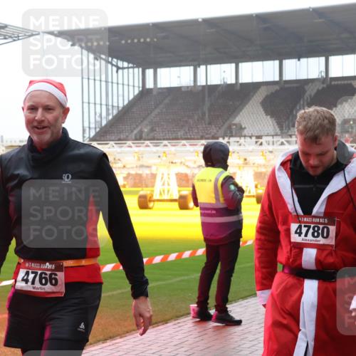 07.12.2025 - St. Pauli X-Mass-Run No. 15 Luisa Fischer http://msf.ph/oto/9377006 07.12.2025 10:25:11 Ziel 5, 4766, 8, 15, 4780, 46, 712, 915, 974, 1986, 2071, 3152, 4078, 4079, 4091, 4092, 4122, 4135, 4136, 4140, 4155, 4177, 4431, 4474, 4496, 4497, 4513, 4514, 4530, 4541, 4542, 4689, 4692, 4694, 4766, 4780, 4846 meine-sportfotos.de