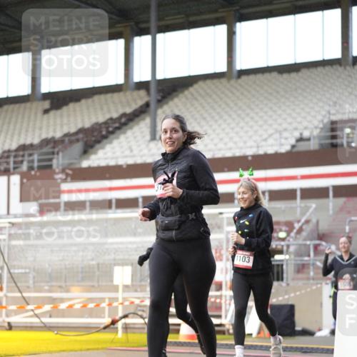 07.12.2025 - St. Pauli X-Mass-Run No. 15 Patografie http://msf.ph/oto/9377027 07.12.2025 10:06:45 Ziel 150, 217, 366, 867, 972, 975, 1007, 1103, 1505, 1735, 1736, 2129, 3189, 3330, 3333, 3970, 3971, 4735, 4738 meine-sportfotos.de