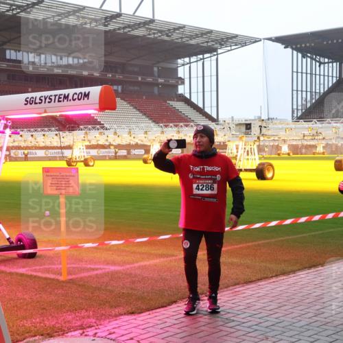 07.12.2025 - St. Pauli X-Mass-Run No. 15 Luisa Fischer http://msf.ph/oto/9377033 07.12.2025 10:25:21 Ziel 13, 7824, 4286, 4177, 915, 974, 1012, 1977, 1986, 1987, 1995, 2071, 3152, 3962, 4078, 4079, 4091, 4092, 4135, 4136, 4155, 4177, 4335, 4431, 4474, 4496, 4497, 4513, 4514, 4530, 4541, 4542, 4766, 4780, 4846 meine-sportfotos.de