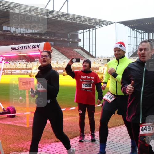 07.12.2025 - St. Pauli X-Mass-Run No. 15 Luisa Fischer http://msf.ph/oto/9377046 07.12.2025 10:25:23 Ziel 417, 13, 2024, 4286, 4496, 5, 4497, 915, 974, 1012, 1977, 1986, 1987, 1995, 2071, 3152, 3962, 4078, 4079, 4091, 4092, 4135, 4136, 4155, 4177, 4335, 4431, 4474, 4496, 4497, 4513, 4514, 4530, 4541, 4542, 4766, 4780, 4846 meine-sportfotos.de
