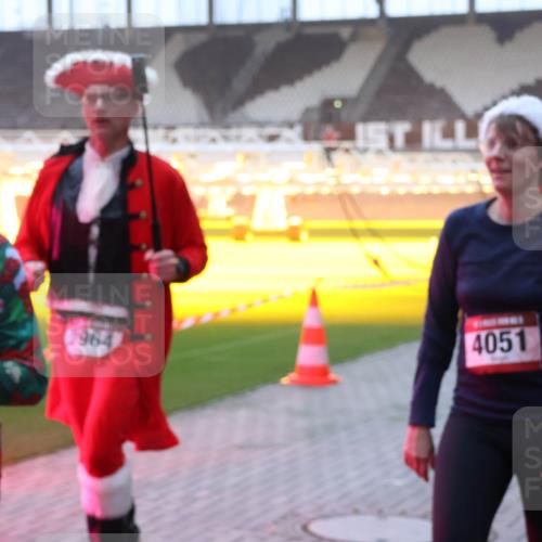 07.12.2025 - St. Pauli X-Mass-Run No. 15 Luisa Fischer http://msf.ph/oto/9377058 07.12.2025 10:00:10 Ziel 2729, 964, 4051, 488, 910, 911, 934, 961, 1112, 1763, 2186, 2204, 2207, 2657, 2729, 2964, 3513, 4029, 4051, 4052, 4465 meine-sportfotos.de