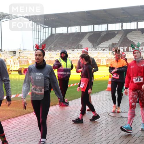 07.12.2025 - St. Pauli X-Mass-Run No. 15 Luisa Fischer http://msf.ph/oto/9377116 07.12.2025 10:25:31 Ziel 4694, 15, 4689, 140, 4136, 915, 4135, 915, 974, 1012, 1247, 1631, 1977, 1987, 1995, 2029, 3152, 3962, 4078, 4079, 4091, 4092, 4118, 4119, 4121, 4135, 4136, 4155, 4177, 4201, 4204, 4284, 4335, 4431, 4445, 4474, 4482, 4485, 4496, 4497, 4513, 4514, 4530, 4541, 4542, 4846 meine-sportfotos.de