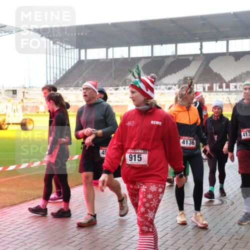 07.12.2025 - St. Pauli X-Mass-Run No. 15 Luisa Fischer http://msf.ph/oto/9377126 07.12.2025 10:25:33 Ziel 45, 15, 915, 4136, 4135, 915, 974, 1012, 1247, 1631, 1977, 1987, 1995, 2029, 3152, 3962, 4078, 4079, 4091, 4092, 4118, 4119, 4121, 4135, 4136, 4155, 4177, 4201, 4204, 4284, 4335, 4431, 4445, 4474, 4482, 4485, 4496, 4497, 4513, 4514, 4530, 4541, 4542, 4846 meine-sportfotos.de