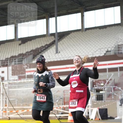 07.12.2025 - St. Pauli X-Mass-Run No. 15 Patografie http://msf.ph/oto/9377238 07.12.2025 10:07:26 Ziel 256, 265, 272, 517, 657, 685, 716, 767, 1187, 1234, 1543, 3003 meine-sportfotos.de