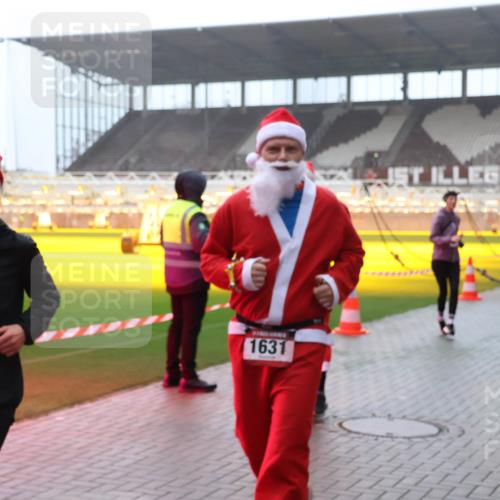 07.12.2025 - St. Pauli X-Mass-Run No. 15 Luisa Fischer http://msf.ph/oto/9377271 07.12.2025 10:25:55 Ziel 2029, 1631, 50, 129, 211, 369, 374, 387, 398, 404, 1012, 1069, 1247, 1631, 1977, 1987, 1995, 2029, 2041, 2104, 2106, 2149, 2191, 2215, 2680, 3742, 3779, 3962, 4118, 4119, 4121, 4162, 4164, 4201, 4202, 4204, 4284, 4335, 4372, 4373, 4431, 4445, 4482, 4485, 4501 meine-sportfotos.de