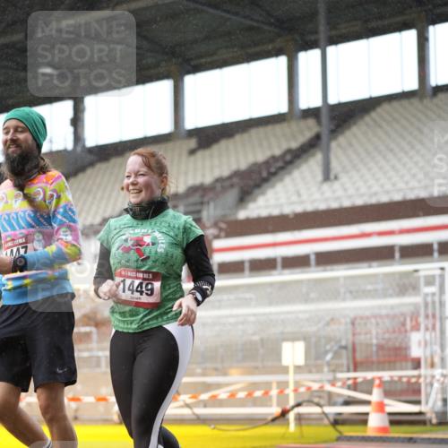 07.12.2025 - St. Pauli X-Mass-Run No. 15 Patografie http://msf.ph/oto/9377275 07.12.2025 10:07:33 Ziel 657, 716, 767, 1447, 1449, 1543, 3003 meine-sportfotos.de
