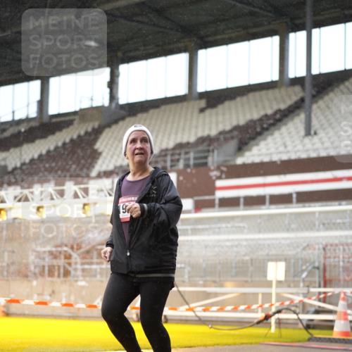 07.12.2025 - St. Pauli X-Mass-Run No. 15 Patografie http://msf.ph/oto/9377289 07.12.2025 10:07:41 Ziel 1447, 1449, 1543, 1905, 3003 meine-sportfotos.de