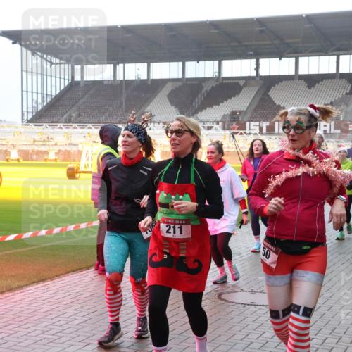 07.12.2025 - St. Pauli X-Mass-Run No. 15 Luisa Fischer http://msf.ph/oto/9377332 07.12.2025 10:26:10 Ziel 1, 15, 211, 50, 204, 4501, 49, 50, 129, 211, 369, 374, 387, 398, 404, 422, 1069, 1227, 1247, 1538, 1561, 1581, 1586, 1631, 2029, 2041, 2104, 2106, 2149, 2191, 2215, 2680, 2896, 3742, 3779, 3805, 3910, 3918, 4118, 4119, 4121, 4162, 4164, 4201, 4202, 4204, 4284, 4300, 4301, 4372, 4373, 4445, 4482, 4485, 4492, 4501, 4775, 4782 meine-sportfotos.de