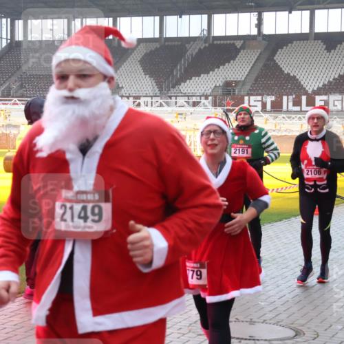 07.12.2025 - St. Pauli X-Mass-Run No. 15 Luisa Fischer http://msf.ph/oto/9377379 07.12.2025 10:26:15 Ziel 2149, 2191, 2106, 3910, 79, 50, 129, 211, 369, 374, 387, 398, 404, 422, 1069, 1227, 1247, 1538, 1561, 1581, 1586, 1631, 2029, 2041, 2104, 2106, 2149, 2191, 2215, 2680, 2896, 3742, 3779, 3805, 3910, 3918, 4044, 4118, 4119, 4162, 4164, 4202, 4300, 4301, 4372, 4373, 4445, 4482, 4485, 4492, 4501, 4775, 4782 meine-sportfotos.de