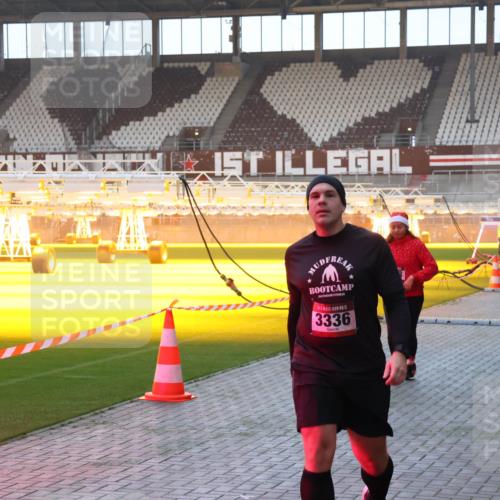07.12.2025 - St. Pauli X-Mass-Run No. 15 Luisa Fischer http://msf.ph/oto/9377409 07.12.2025 10:01:18 Ziel 3336, 801, 855, 1050, 1418, 1887, 1892, 1976, 2348, 2378, 3084 meine-sportfotos.de