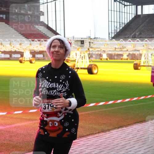 07.12.2025 - St. Pauli X-Mass-Run No. 15 Luisa Fischer http://msf.ph/oto/9377799 07.12.2025 10:28:03 Ziel 3793, 175, 1312, 1317, 1618, 1717, 2060, 2101, 2188, 2677, 3154, 3156, 3458, 3571, 3706, 3707, 3713, 3714, 3715, 3722, 3723, 3793, 4132, 4133, 4225, 4350, 4383, 4391, 4409, 4410, 4435, 4462, 4463, 4515, 4516, 4527, 4538, 4875 meine-sportfotos.de