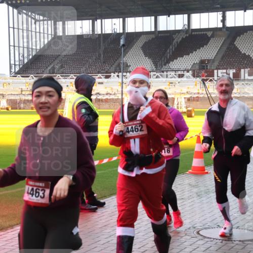 07.12.2025 - St. Pauli X-Mass-Run No. 15 Luisa Fischer http://msf.ph/oto/9377841 07.12.2025 10:28:14 Ziel 4463, 4462, 16, 3713, 357, 188, 175, 1507, 1717, 1742, 1745, 2060, 2101, 2188, 2677, 3154, 3156, 3412, 3458, 3571, 3706, 3707, 3713, 3714, 3715, 3722, 3723, 3727, 3729, 3730, 3793, 3879, 3881, 3883, 4064, 4065, 4132, 4133, 4189, 4344, 4350, 4383, 4435, 4453, 4454, 4462, 4463, 4515, 4516, 4527, 4538, 4700, 4704, 4708, 4710, 4875 meine-sportfotos.de