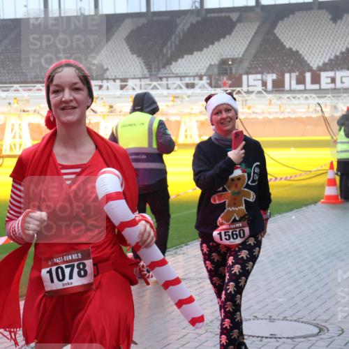 07.12.2025 - St. Pauli X-Mass-Run No. 15 Luisa Fischer http://msf.ph/oto/9377857 07.12.2025 11:08:52 Ziel 1170, 15, 1078, 1560, 155, 100, 152, 155, 166, 396, 446, 629, 635, 653, 758, 772, 784, 1078, 1170, 1184, 1226, 1230, 1249, 1342, 1355, 1412, xxxx, 1424, 1464, 1491, 1520, 1525, 1559, 1560, 1596, 1625, 1706, 1809, 1810, 2259, 2893, 4471, 4584, 4798, 4815, 4819, 4830 meine-sportfotos.de