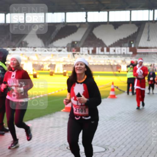 07.12.2025 - St. Pauli X-Mass-Run No. 15 Luisa Fischer http://msf.ph/oto/9377876 07.12.2025 10:28:18 Ziel 2188, 2101, 175, 1507, 1717, 1742, 1745, 2060, 2101, 2188, 2677, 3154, 3156, 3412, 3458, 3706, 3707, 3713, 3714, 3715, 3722, 3723, 3727, 3729, 3730, 3793, 3879, 3881, 3883, 4064, 4065, 4132, 4133, 4159, 4160, 4189, 4344, 4350, 4376, 4380, 4383, 4435, 4453, 4454, 4462, 4463, 4515, 4516, 4527, 4538, 4700, 4704, 4708, 4710, 4875 meine-sportfotos.de