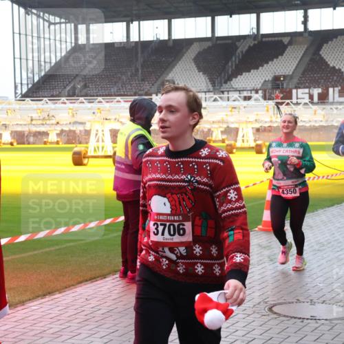 07.12.2025 - St. Pauli X-Mass-Run No. 15 Luisa Fischer http://msf.ph/oto/9377893 07.12.2025 10:28:26 Ziel 15, 3707, 15, 3706, 4350, 4875, 4538, 175, 1507, 1717, 1742, 1745, 2060, 2101, 2188, 2526, 2677, 2723, 3154, 3156, 3395, 3412, 3413, 3458, 3472, 3706, 3707, 3713, 3727, 3729, 3730, 3879, 3881, 3883, 4064, 4065, 4132, 4133, 4159, 4160, 4189, 4245, 4344, 4350, 4376, 4380, 4383, 4453, 4454, 4462, 4463, 4515, 4516, 4527, 4538, 4697, 4698, 4700, 4701, 4702, 4704, 4706, 4707, 4708, 4710, 4875 meine-sportfotos.de